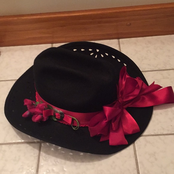 Nancy Hughes Valentines Cowgirl Hat - Picture 1 of 13